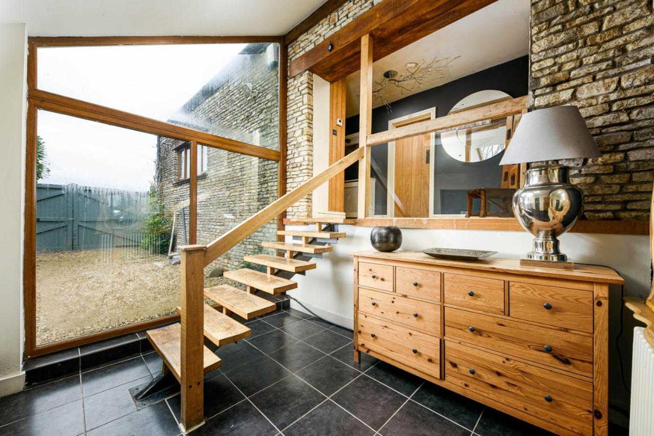 הוילה בריסטול The West Barn Near Bath, Sleeps 24 And 2 Hot Tubs מראה חיצוני תמונה