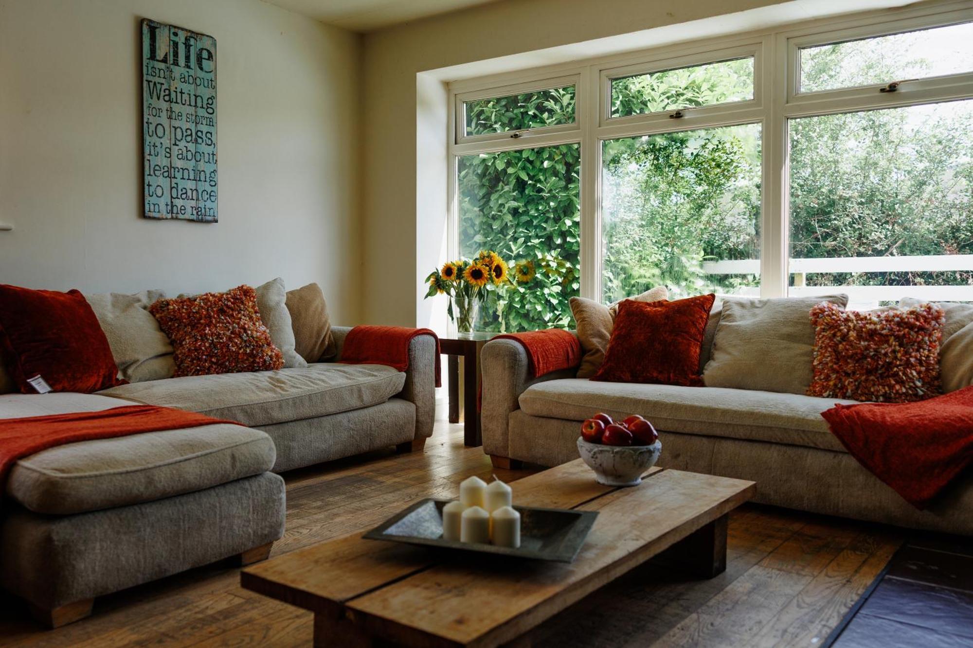 הוילה בריסטול The West Barn Near Bath, Sleeps 24 And 2 Hot Tubs מראה חיצוני תמונה